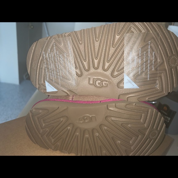 Ugg toddler 7 - Picture 4 of 5